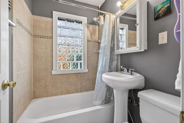 4145 44th Avenue S, Minneapolis, MN 55406