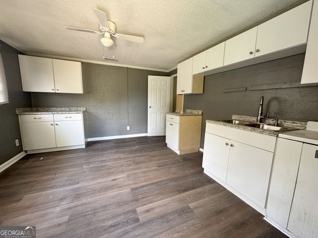 1410 E Roosevelt Avenue, Albany, GA 31705