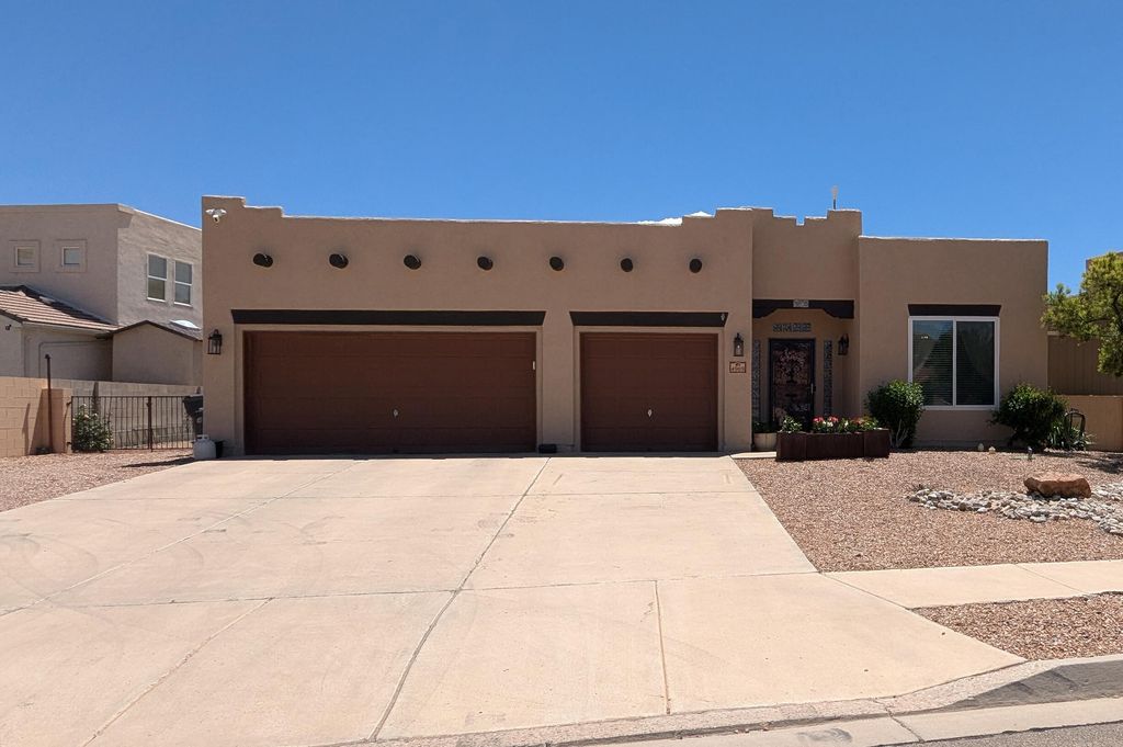 4909 Sundance Court NE, Rio Rancho, NM 87144