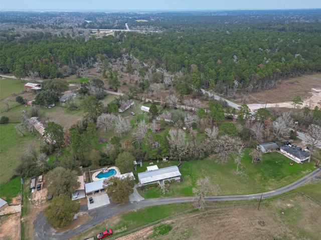 13727 Adams Lane, Pinehurst, TX 77362