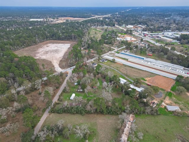 13727 Adams Lane, Pinehurst, TX 77362
