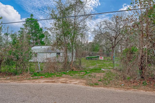 13727 Adams Lane, Pinehurst, TX 77362