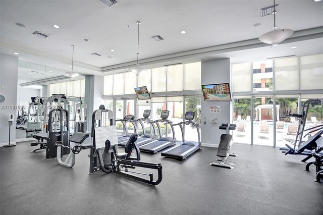 18800 NE 29th Ave 512, Aventura, FL 33180