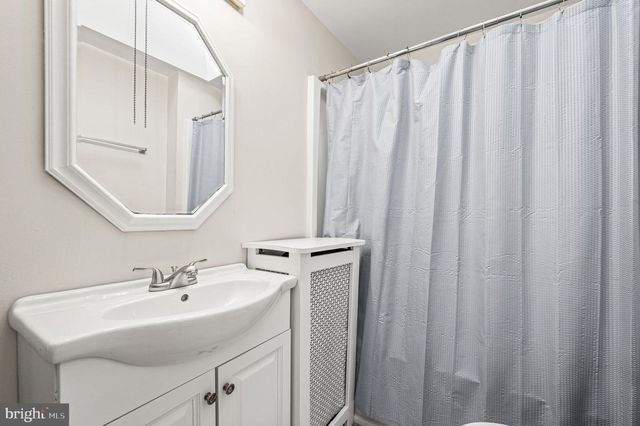 209 WABASH AVE, Lansdowne, PA 19050