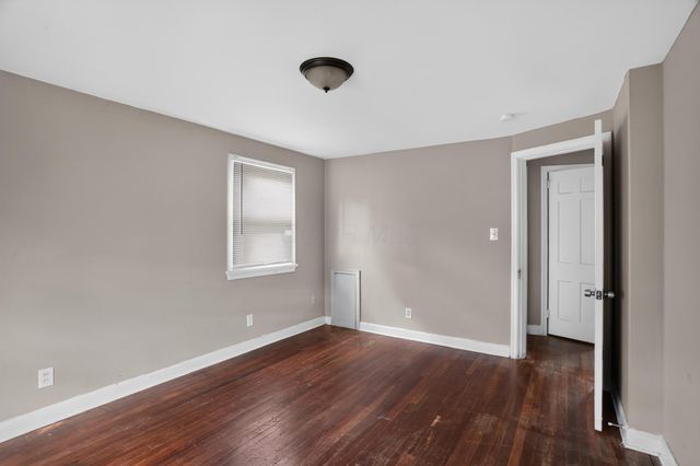 208 S James Road, Columbus, OH 43230