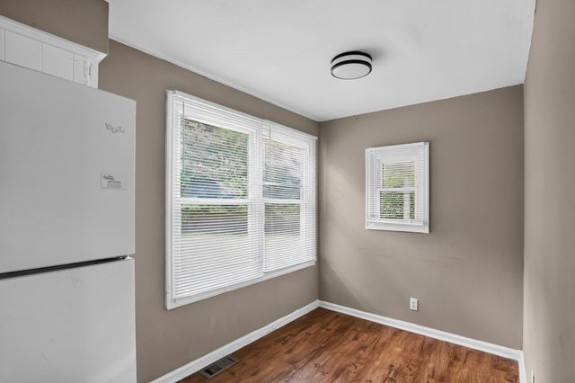 208 S James Road, Columbus, OH 43230