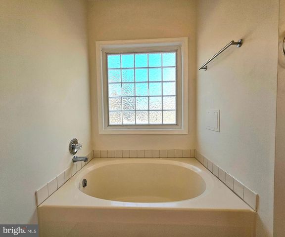 9400 CALVARY CIR, Salisbury, MD 21801