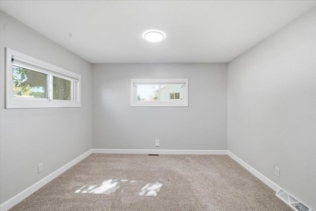2307 14th Avenue, Eldora, IA 50627