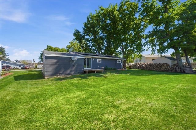 2307 14th Avenue, Eldora, IA 50627