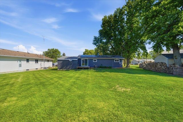 2307 14th Avenue, Eldora, IA 50627