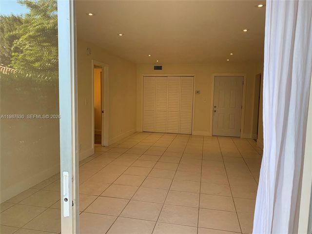 1200 Mariposa Ave E104, Coral Gables, FL 33146