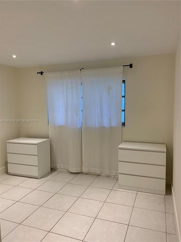 1200 Mariposa Ave E104, Coral Gables, FL 33146