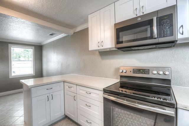 4809 Mcewen A Street, Houston, TX 77009