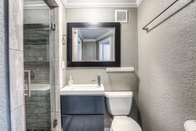 4809 Mcewen A Street, Houston, TX 77009