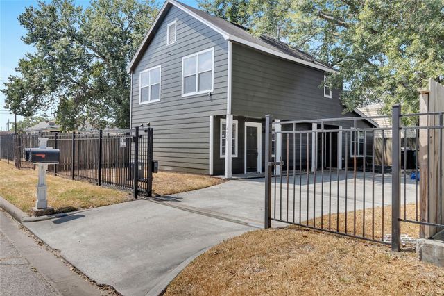 4809 Mcewen A Street, Houston, TX 77009