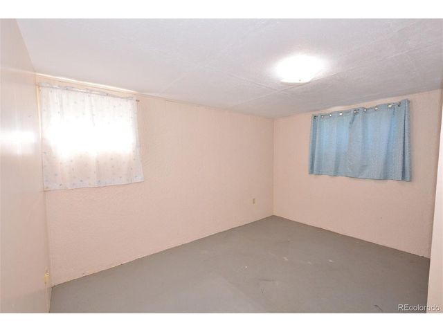 2111 Kodiak Dr, Colorado Springs, CO 80910