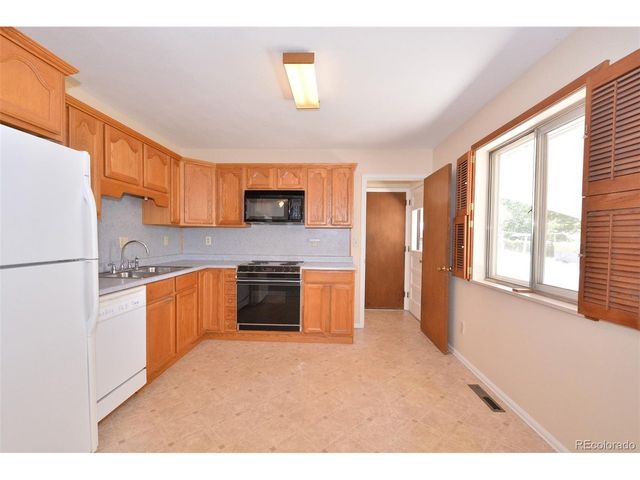 2111 Kodiak Dr, Colorado Springs, CO 80910