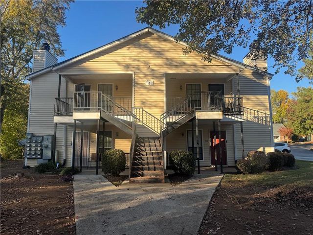 522 Windchase Lane, Stone Mountain, GA 30083