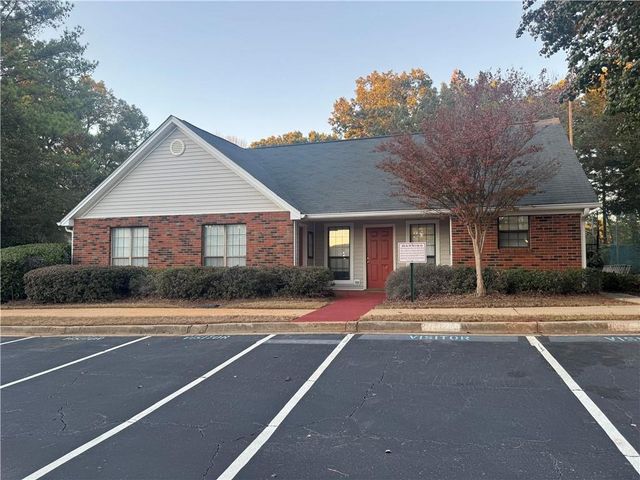 522 Windchase Lane, Stone Mountain, GA 30083