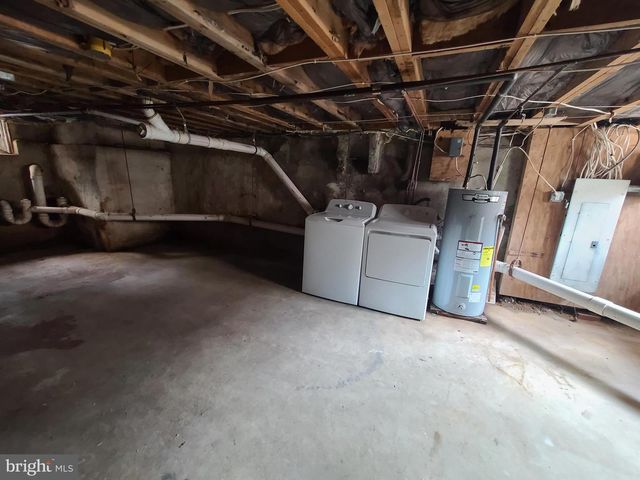 1519 N BOUVIER ST, Philadelphia, PA 19121