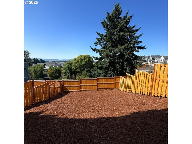 11895 Sw 176th Dr, Beaverton, OR 97007