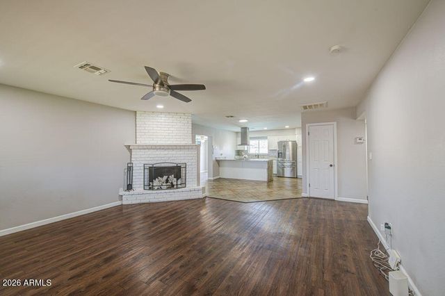 5651 W Monte Vista Road, Phoenix, AZ 85035