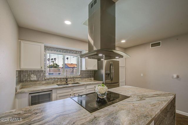 5651 W Monte Vista Road, Phoenix, AZ 85035