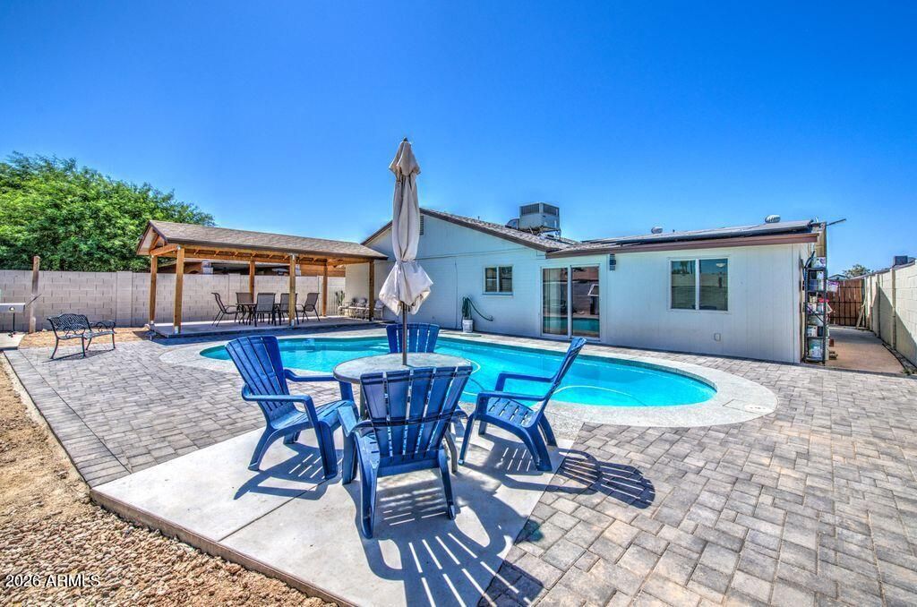 5651 W Monte Vista Road, Phoenix, AZ 85035