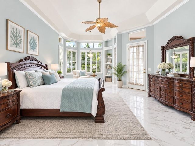 18112 LONGWATER RUN DRIVE, Tampa, FL 33647