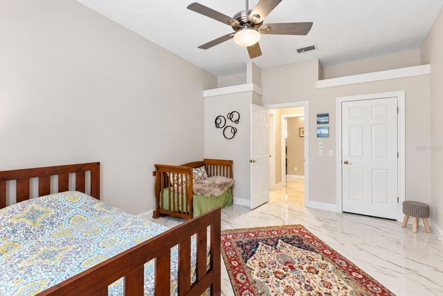 18112 LONGWATER RUN DRIVE, Tampa, FL 33647