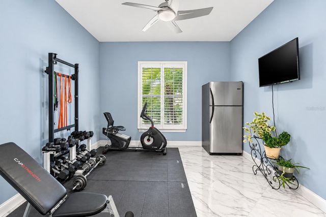 18112 LONGWATER RUN DRIVE, Tampa, FL 33647