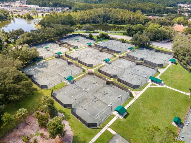 18112 LONGWATER RUN DRIVE, Tampa, FL 33647