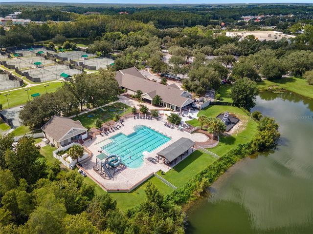 18112 LONGWATER RUN DRIVE, Tampa, FL 33647