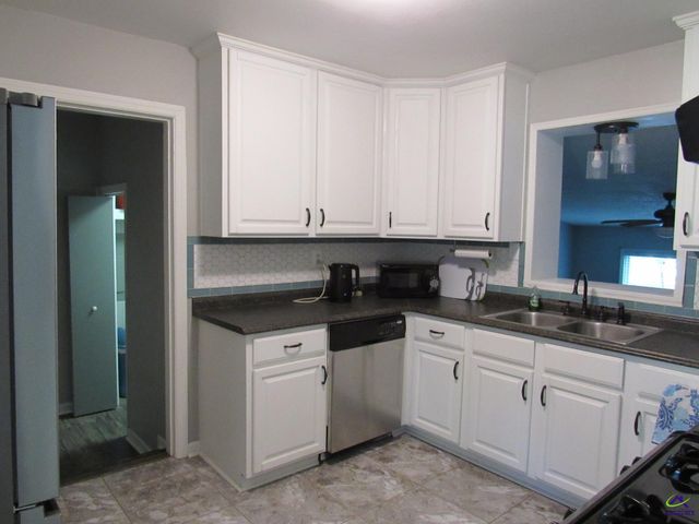 202 Springdale Drive, Warner Robins, GA 31069