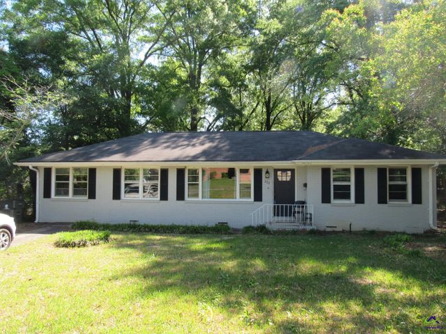 202 Springdale Drive, Warner Robins, GA 31069