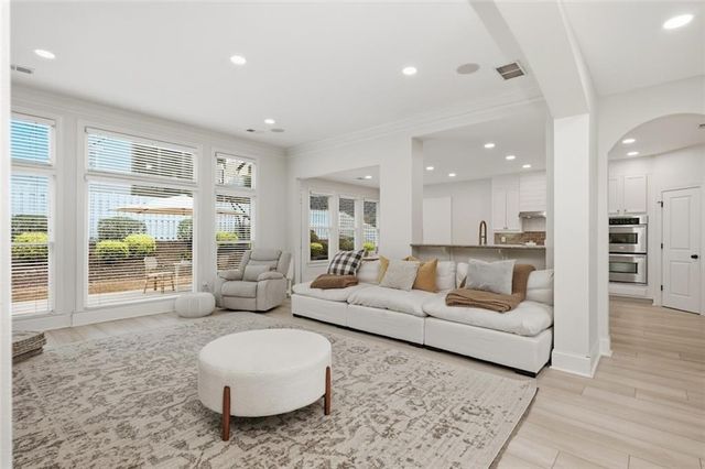 2048 Anderson Drive SE, Smyrna, GA 30080