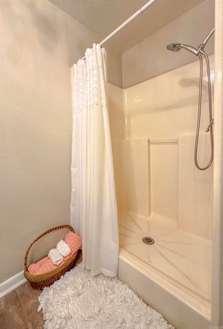 1 Plana Place, Hot Springs Village, AR 71909