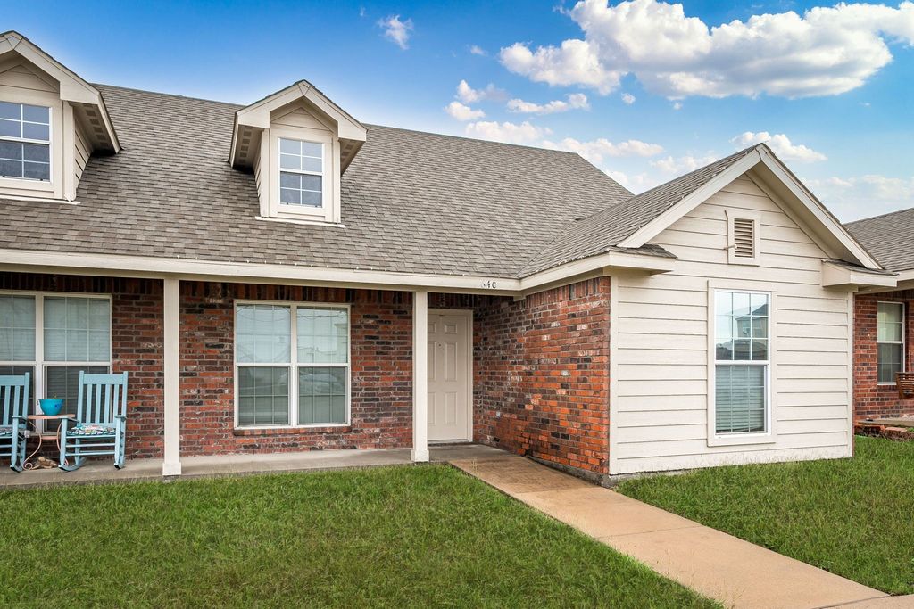 640 W Marshall Street, Van Alstyne, TX 75495