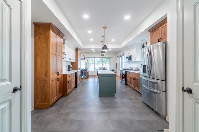 321 Kope Kon Point, Coldwater, MI 49036