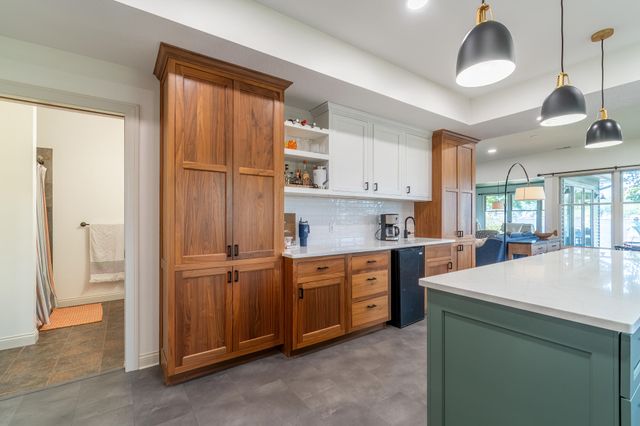 321 Kope Kon Point, Coldwater, MI 49036