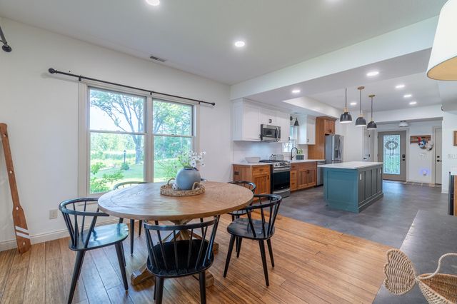 321 Kope Kon Point, Coldwater, MI 49036