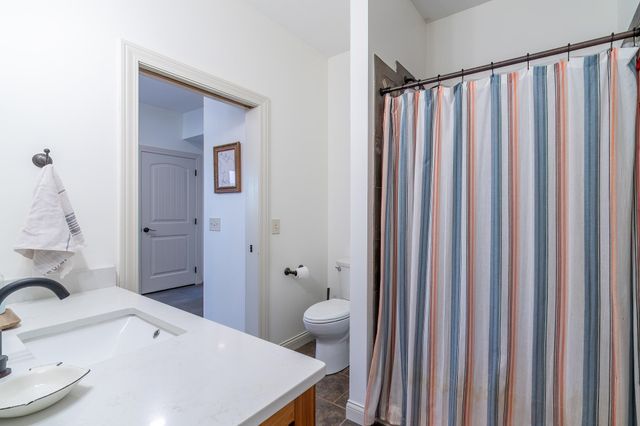 321 Kope Kon Point, Coldwater, MI 49036