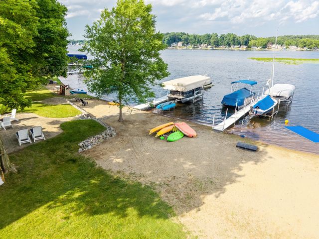 321 Kope Kon Point, Coldwater, MI 49036