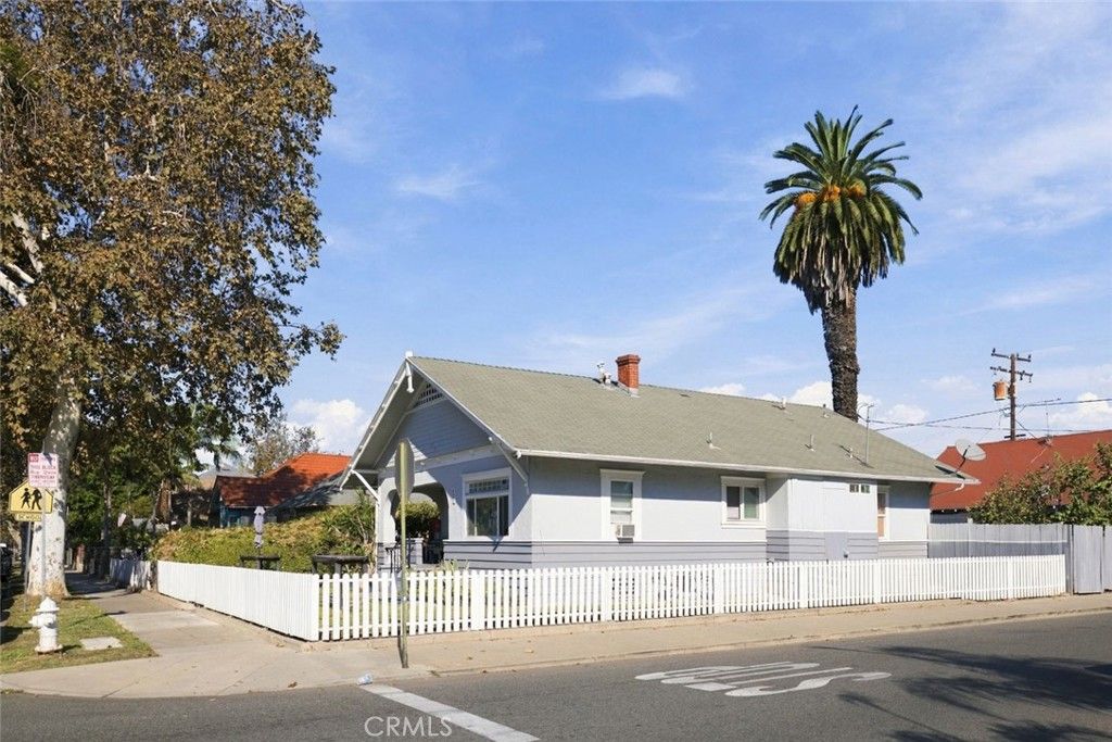 421 E Walnut, Santa Ana, CA 92701 — photo 3
