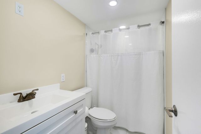 1100 E Randville Drive 312, Palatine, IL 60074