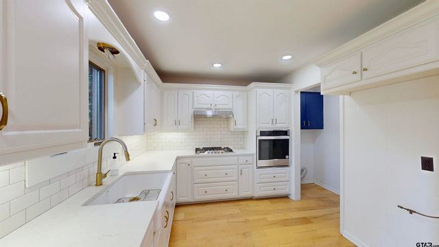 2505 Merry Ln, Tyler, TX 75701