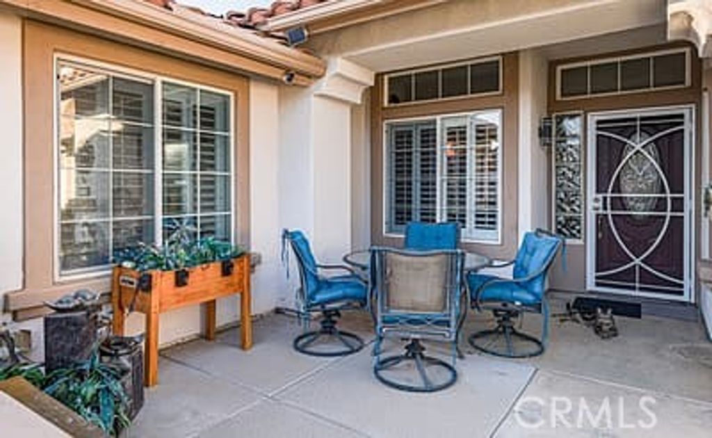 Image 2 of property listing at 1796 Cashew Tree, Hemet, CA 92545