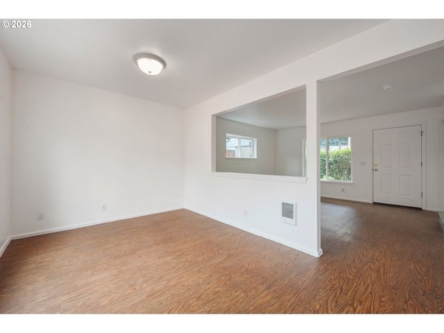 3063 W 15TH Ave, Eugene, OR 97402