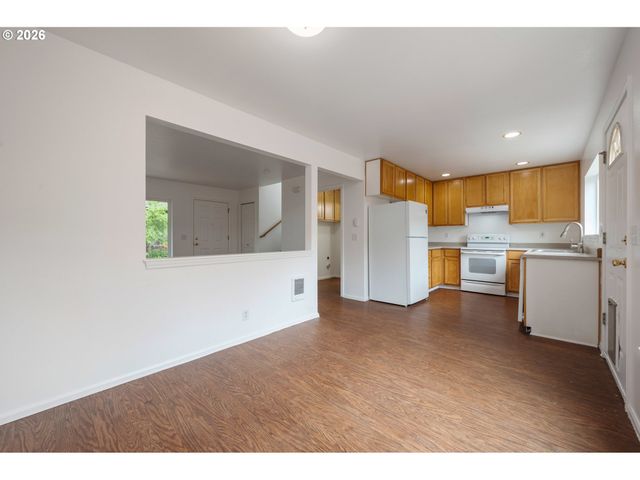 3063 W 15TH Ave, Eugene, OR 97402