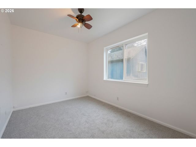 3063 W 15TH Ave, Eugene, OR 97402